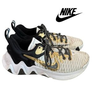 Nike Giannis Immortality
Championship Translucent Black Sole Men’s Sneakers 9